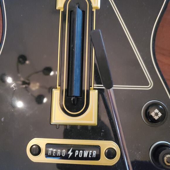 Guitar Hero by Activision -Hero Power no dongle - Picture 2 of 9